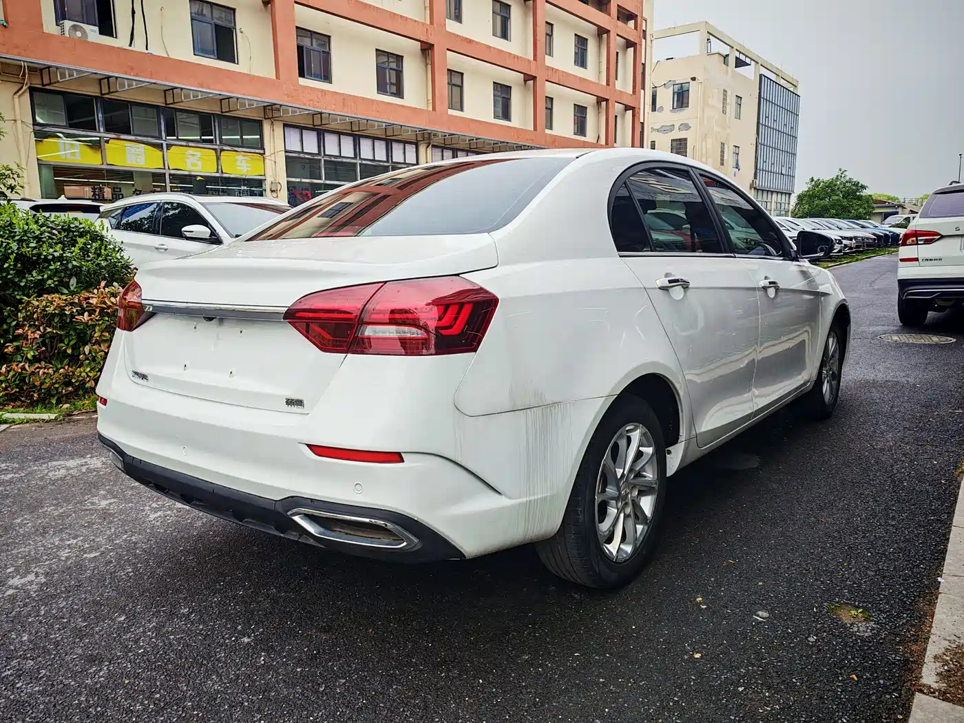 GEELY AUTOMOBILE EMGRAND