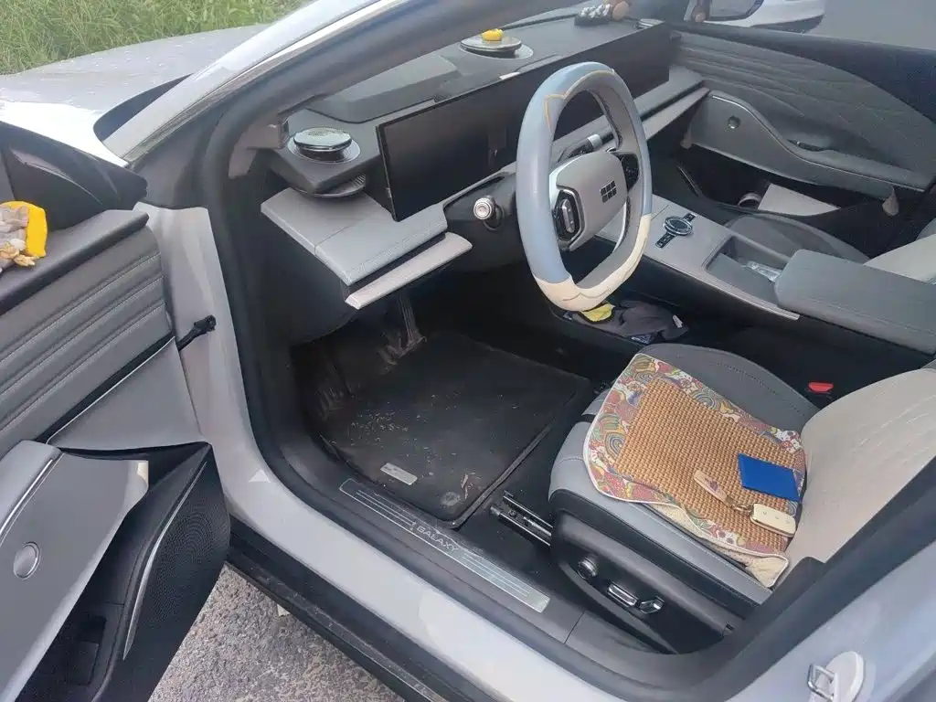 Geely Galaxy Galaxy E8 2024 2024 665km RWD Starship Voyager Edition