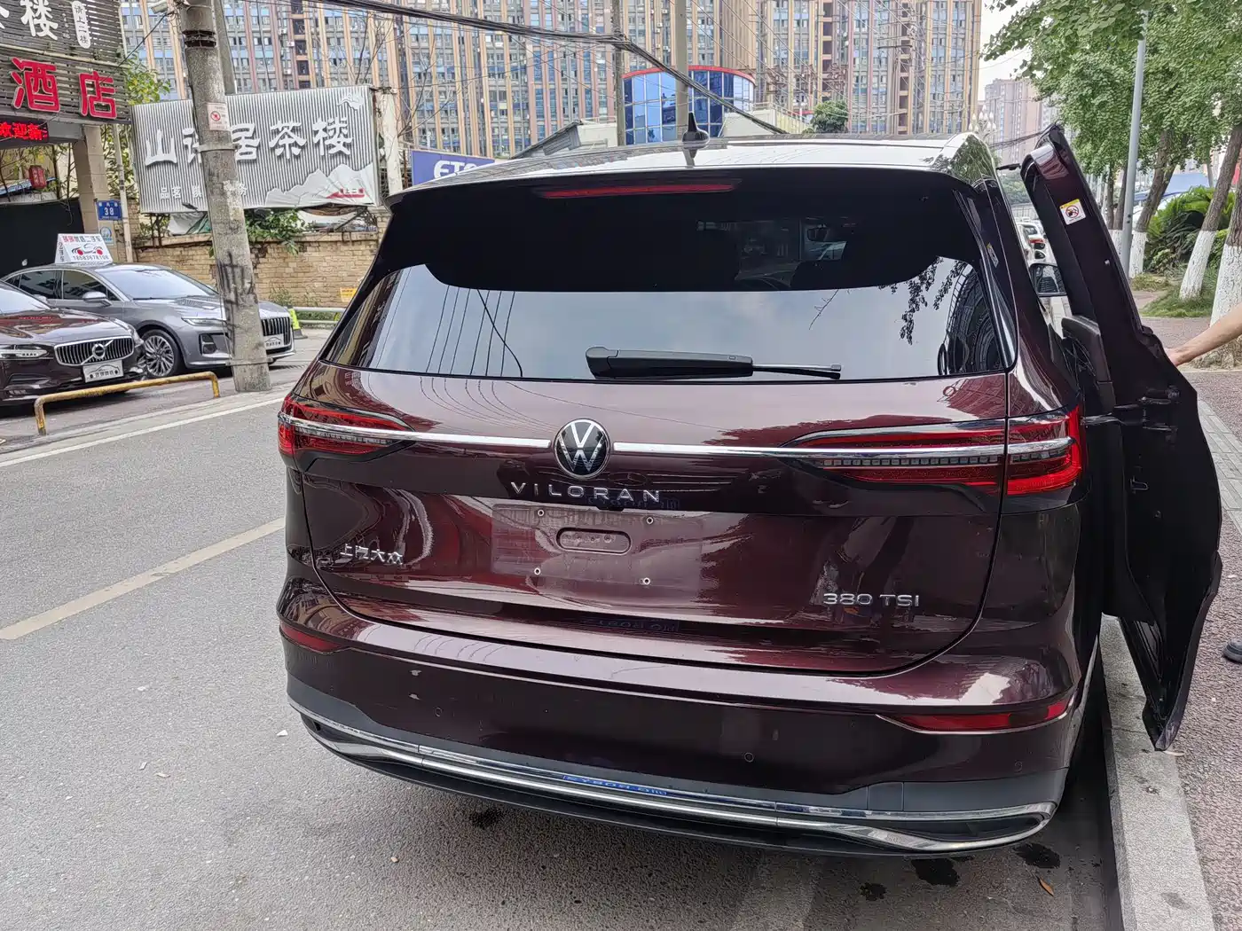 Volkswagen Viloran 2020 380TSI Premium фото 14