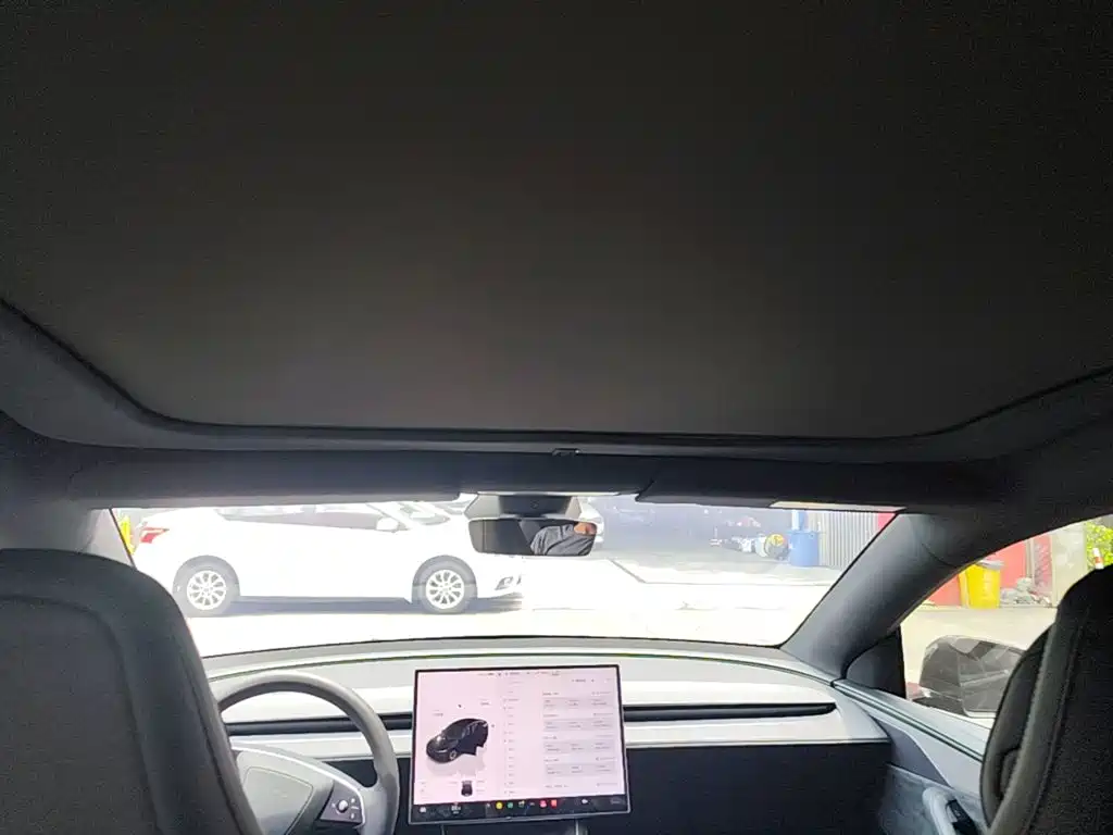 Tesla Model Y L 2026 2025 Facelift Long Range AWD