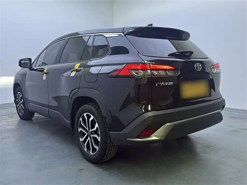 Toyota Frontlander 2023 2.0L CVT Luxury Edition фото 24