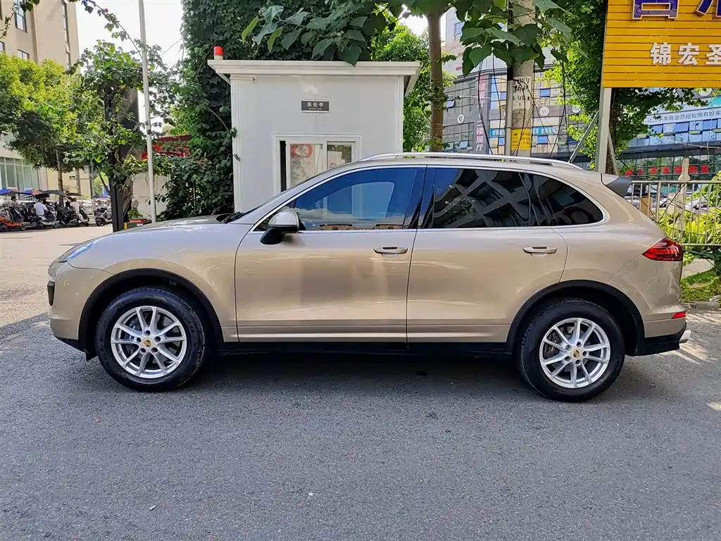 Porsche Cayenne 2016 Cayenne 3.0T фото 3