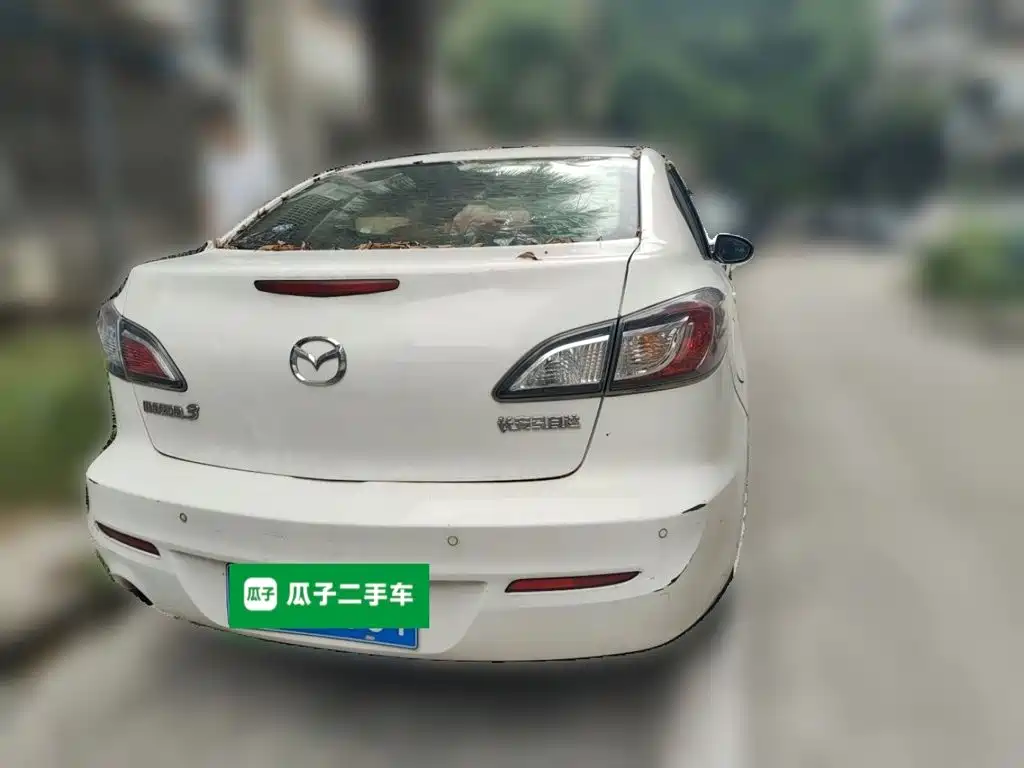 Mazda Mazda3 Axela 2014 2013 Sedan 1.6L Automatic Elite