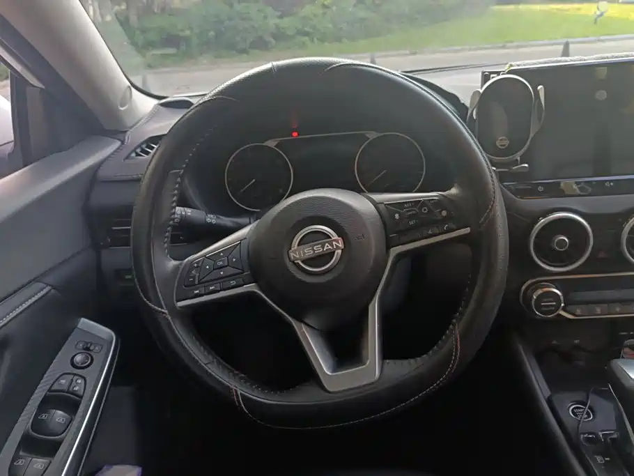 صورة 15 - Nissan Sylphy