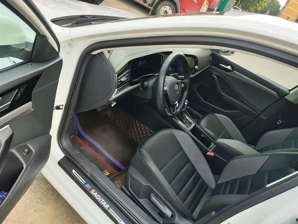 Volkswagen Sagitar 2021 280TSI DSG Comfort Smart Connect Edition фото 16