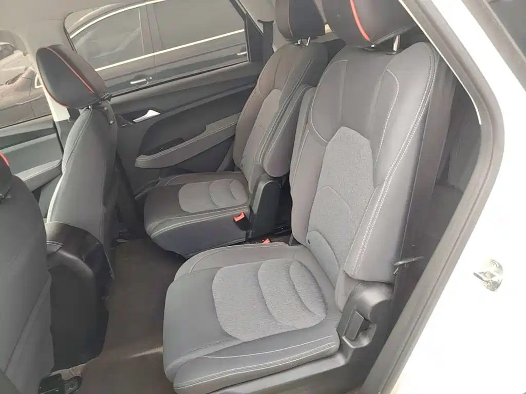 Baojun 530 2020 2020 1.5T Manual Comfort 6-seater