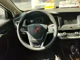 Фото 15 - Roewe 360