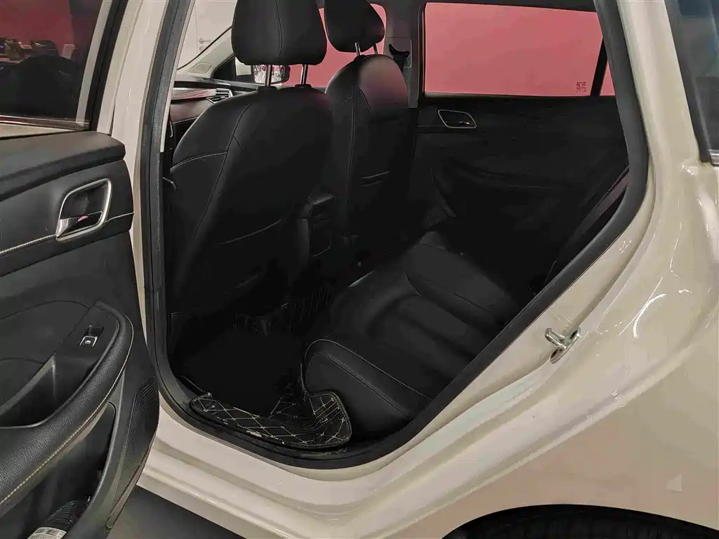 Roewe Ei5 2018 2018 Internet Flagship Edition