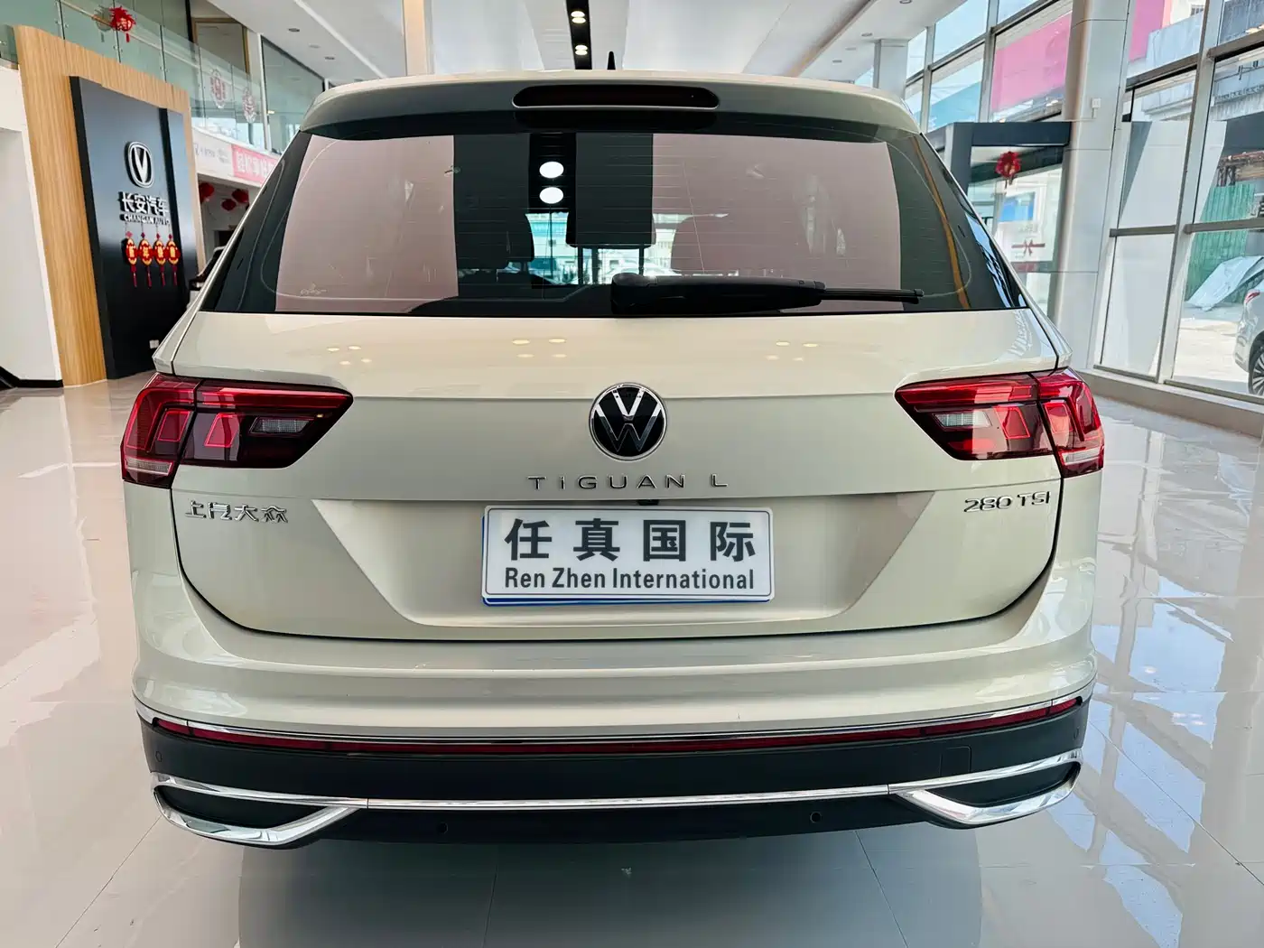 Volkswagen Tiguan L 2023 280TSI 2WD Trend Limited Edition фото 6