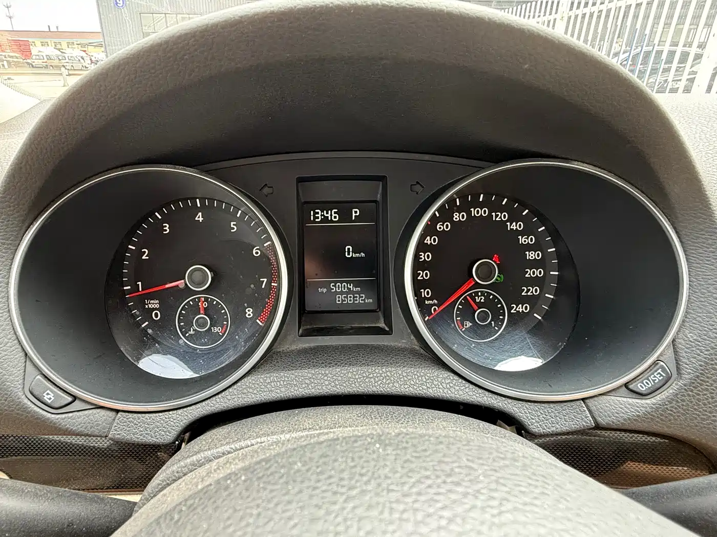 Volkswagen Golf 2011 2011 Model 1.6 Automatic Comfort