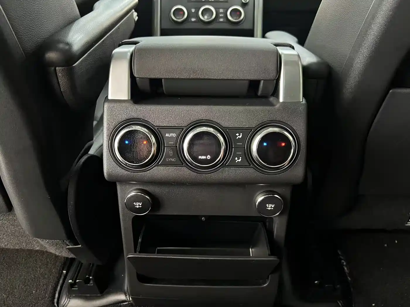 Land Rover Discovery 2020 3.0 SC V6 30th Anniversary Special Edition фото 20