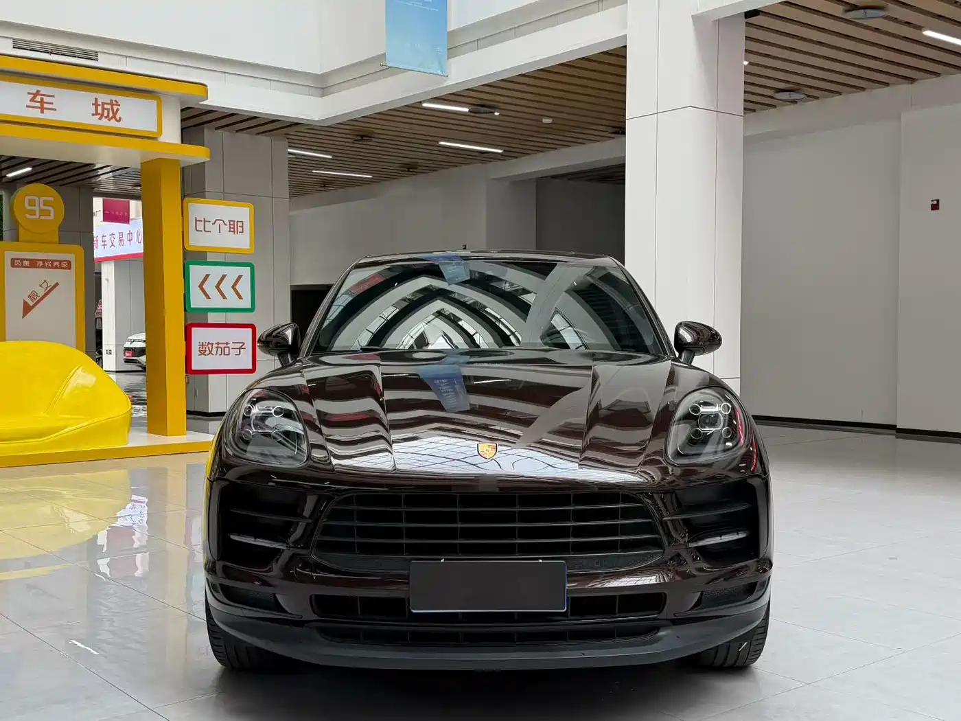 Porsche Macan 2018 Macan 2.0T фото 2