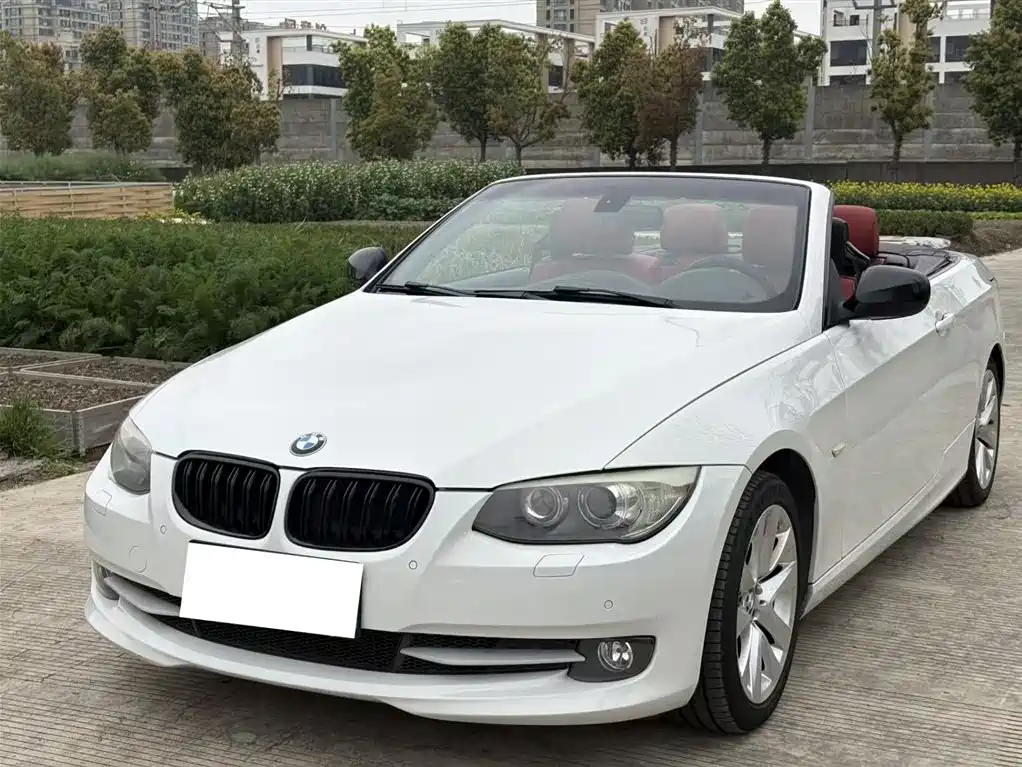 BMW 3 Series (Import) 2011 330i Convertible Coupe