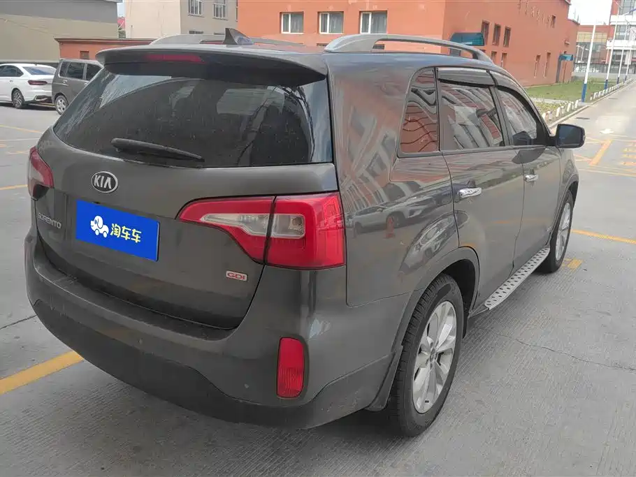 Kia Sorento 2013 2.4L 5-seat Gasoline Luxury Edition фото 3