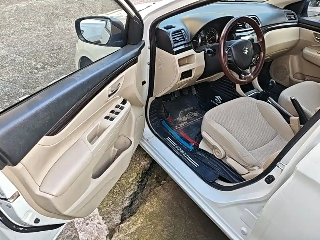Suzuki Alivio 2016 2015 1.6L Manual Comfort