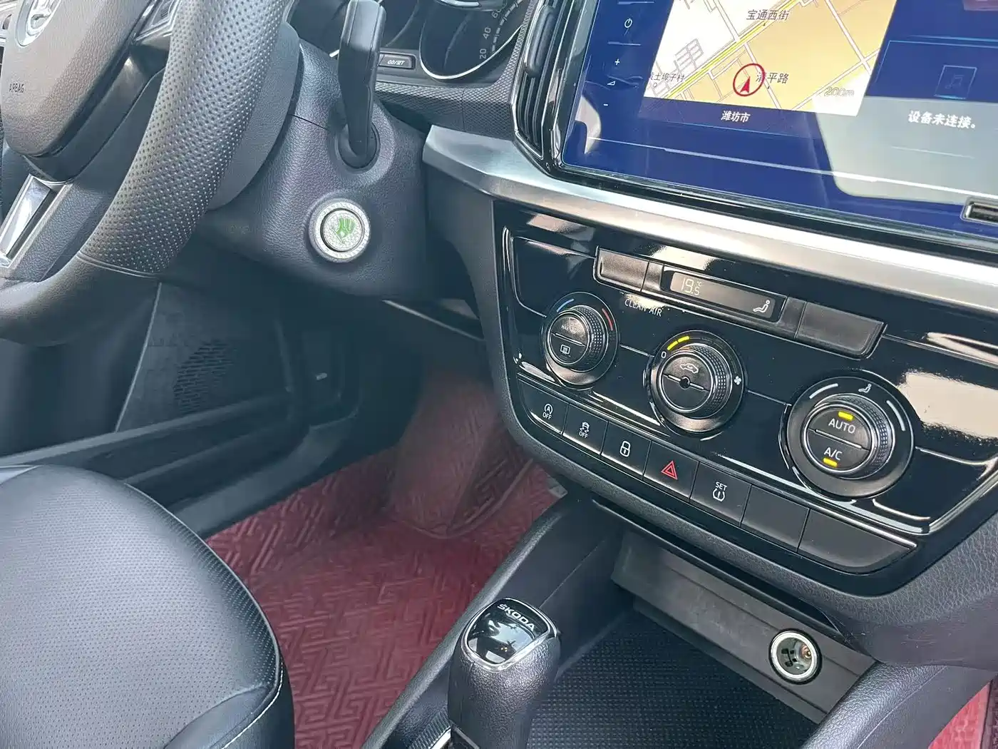 Škoda Kamiq 2022 1.5L Automatic Comfort Edition фото 11