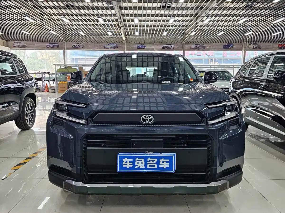 Toyota RAV4 Rongfang 2026 Model Hybrid 2.0L E-CVT 2WD Premium