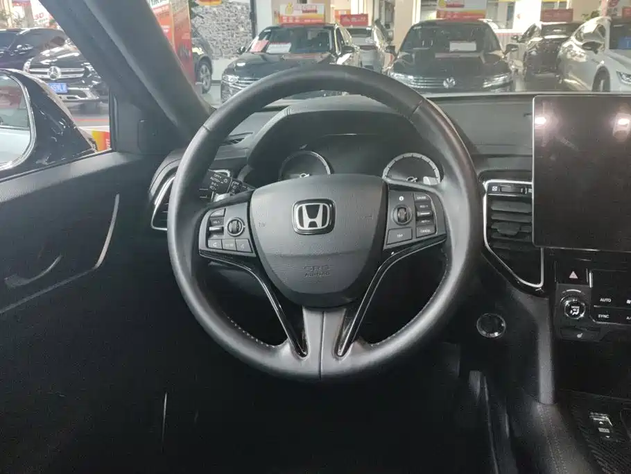 Honda UR-V 2023 2020 370TURBO 2WD Premium Elegance Edition