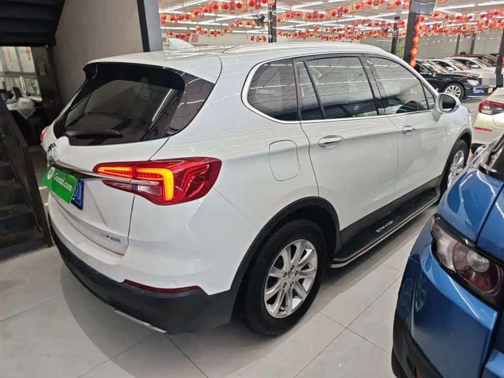 Photo 7 - Buick Envision Plus