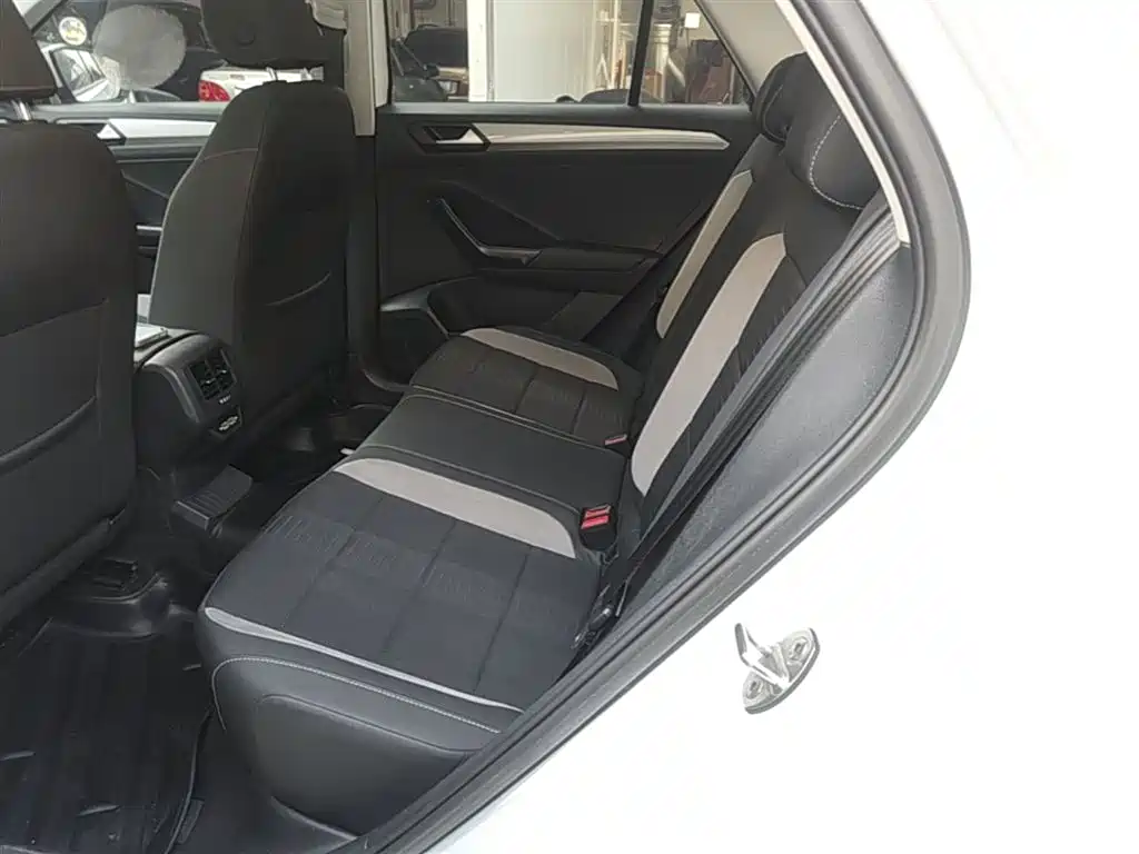 Volkswagen T-ROC 2021 Facelift 280TSI DSG 2WD Elite Smart Connect Edition фото 17