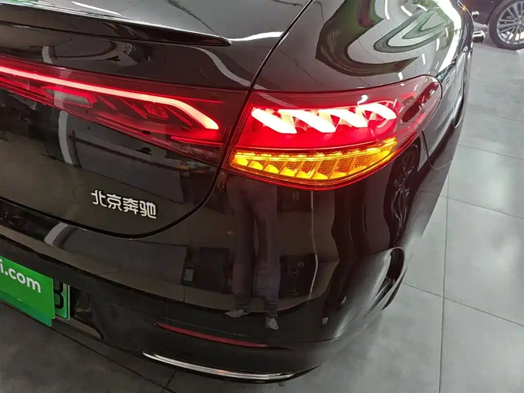 Mercedes-Benz EQE 2022 350 Pioneer Edition фото 24