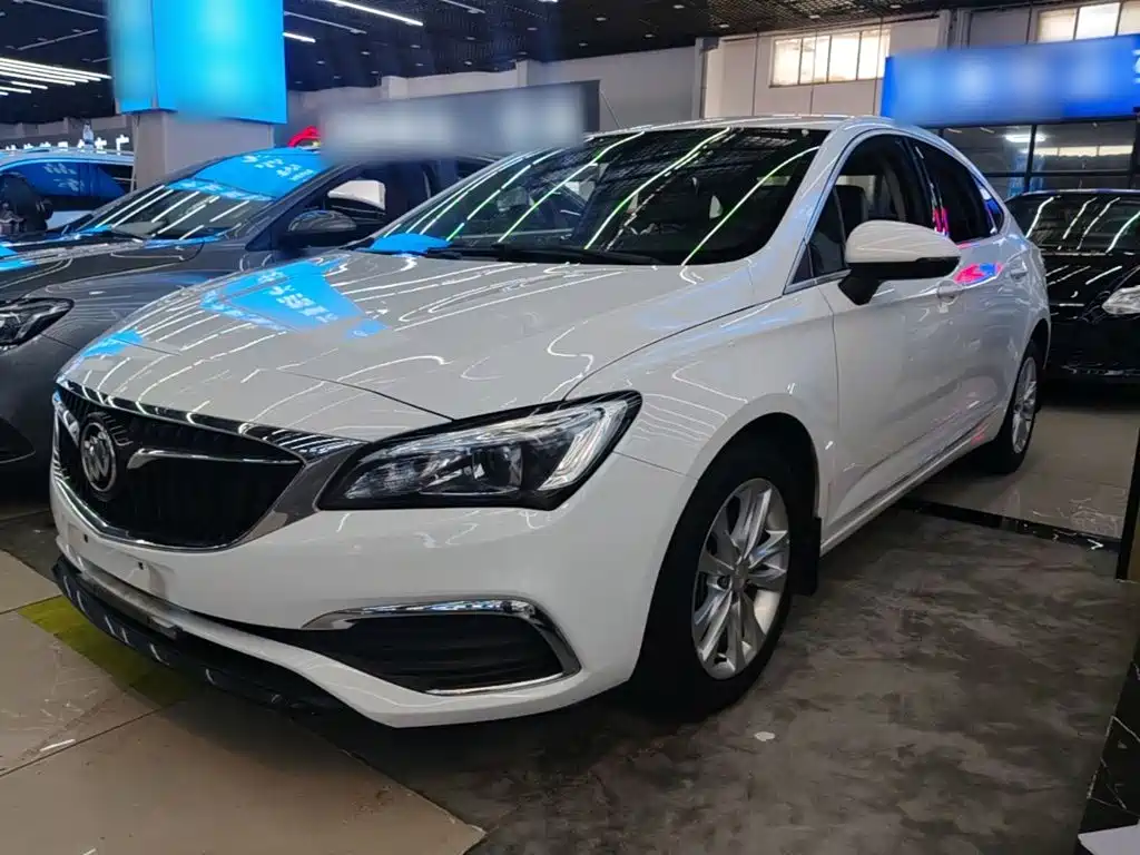 Фото 2 - Buick Verano