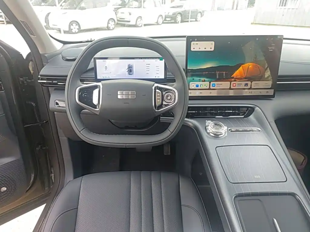 Geely Galaxy Galaxy E5 2026 2026 530km Voyager Edition