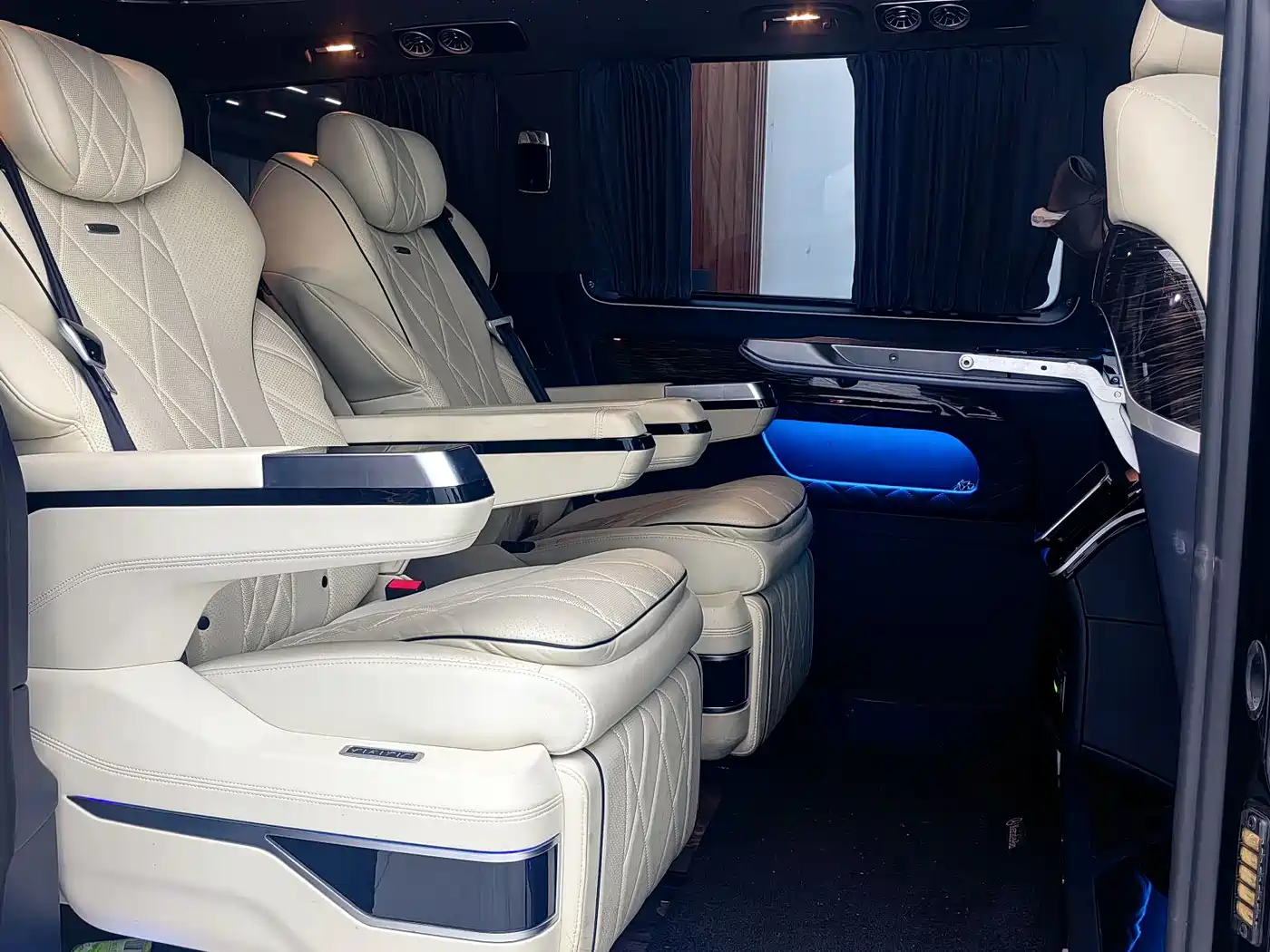 Mercedes-Benz Vito 2021 2.0T Elite 7-Seater фото 10