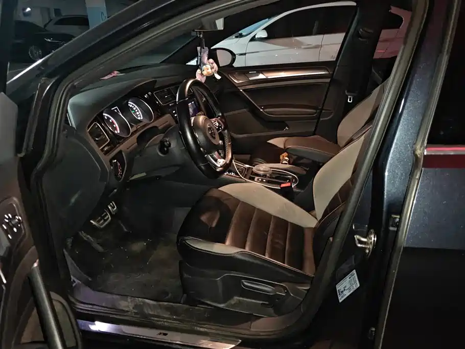 Volkswagen Golf 2018 280TSI Automatic R-Line Model фото 9