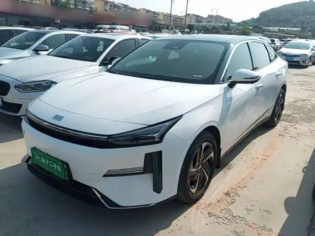 Geely Galaxy Galaxy L6 2024