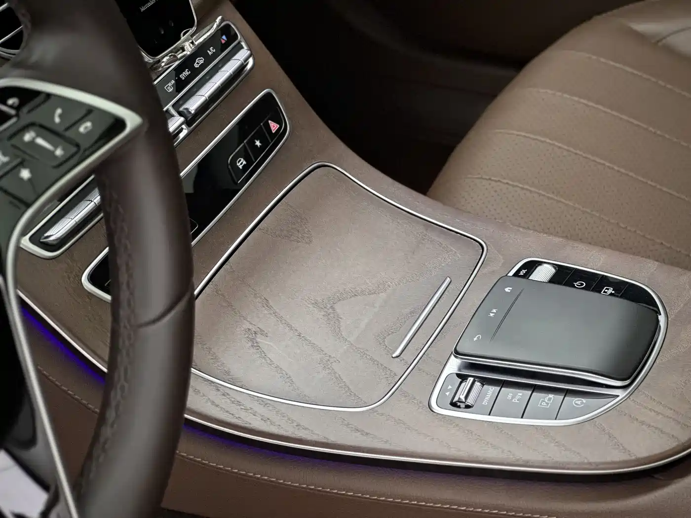 Mercedes-Benz E-Class 2023 E 300 L Luxury фото 16