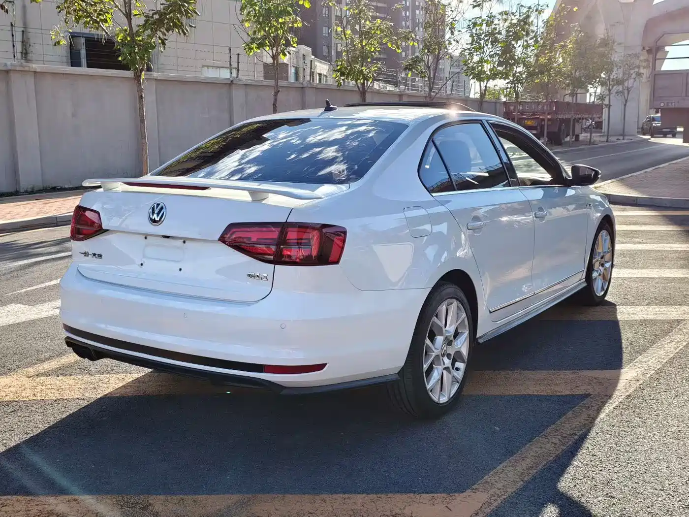 Фото 6 - Volkswagen Sagitar