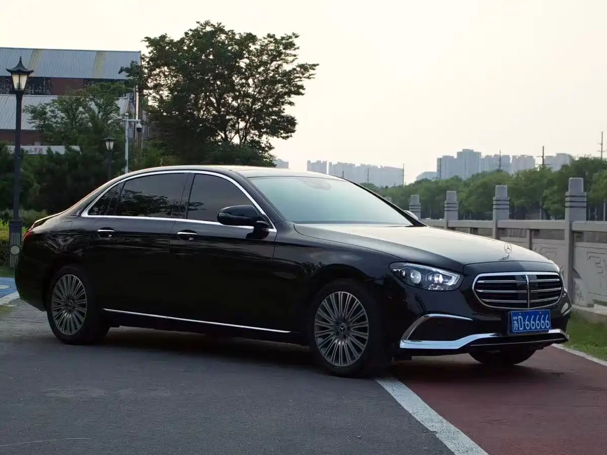 Mercedes-Benz E-Class 2021 E 300 L Premium