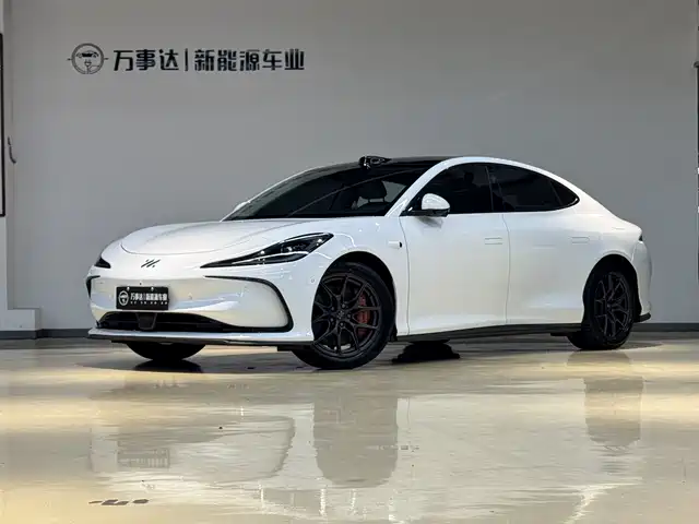IM Motors IM L6 2025