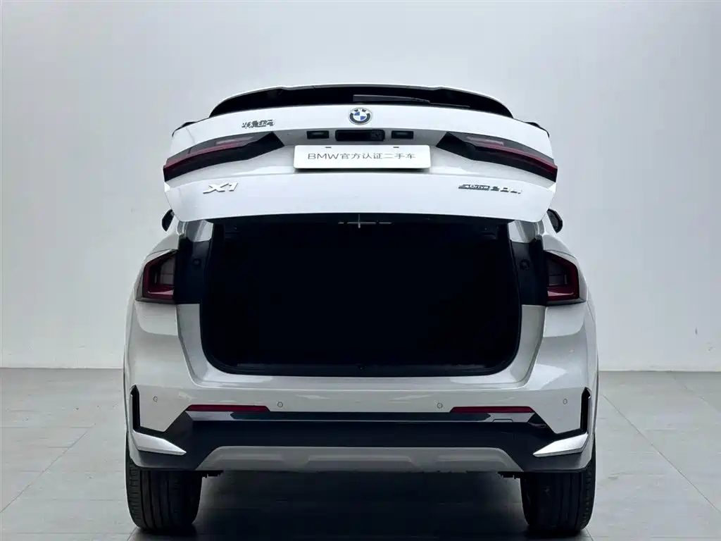 BMW X1 2025 2024 sDrive20Li X Design Package