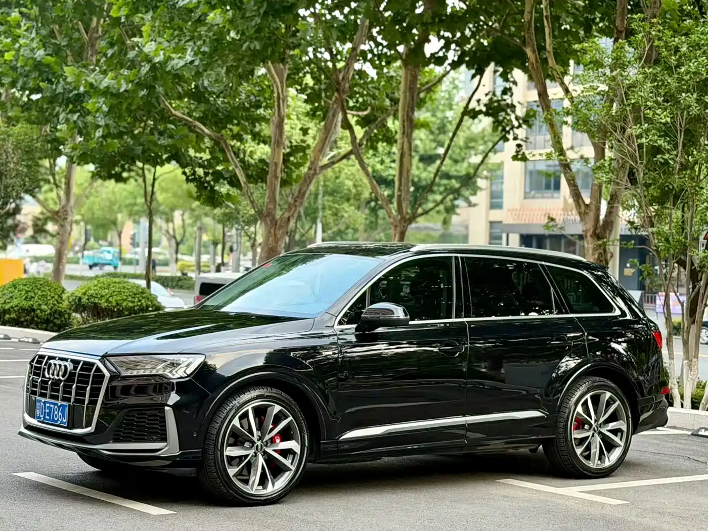 AUDI Q7