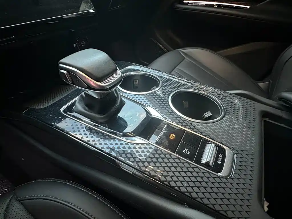 Hongqi HS3 2024 2024 1.5T Virtue Edition