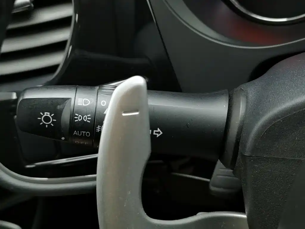 Photo 21 - Mitsubishi Outlander