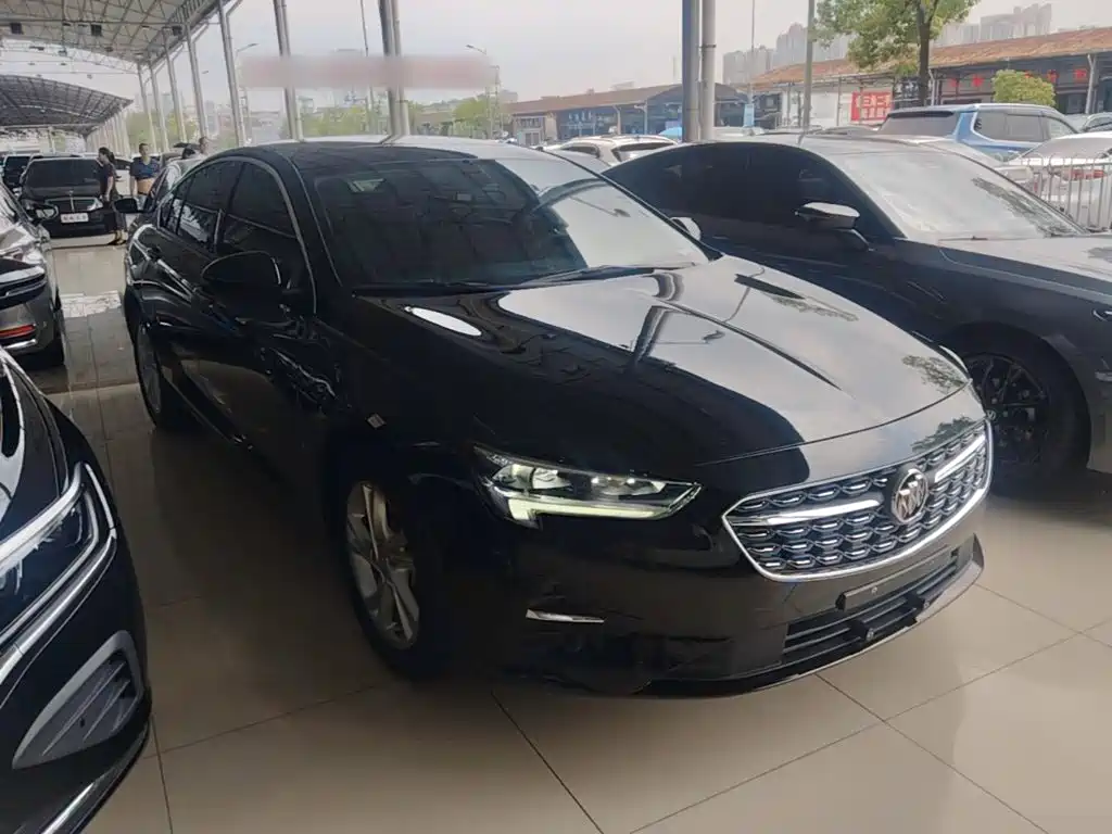Фото 4 - Buick Regal