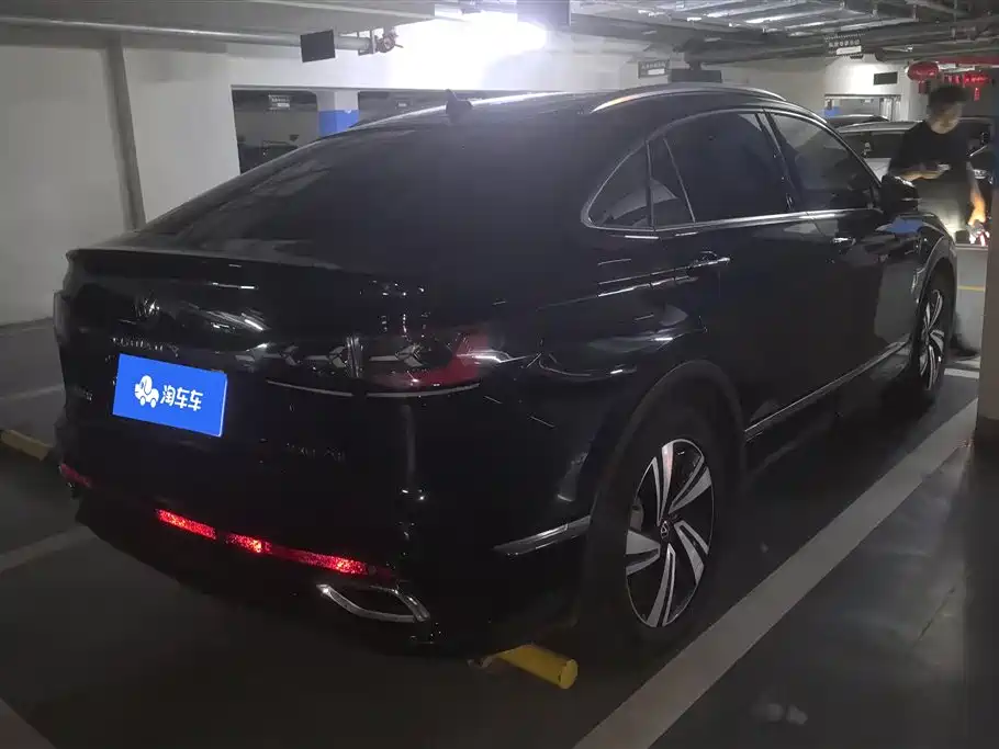 Volkswagen Tiguan X 2021 330TSI 2WD Premium Edition фото 3