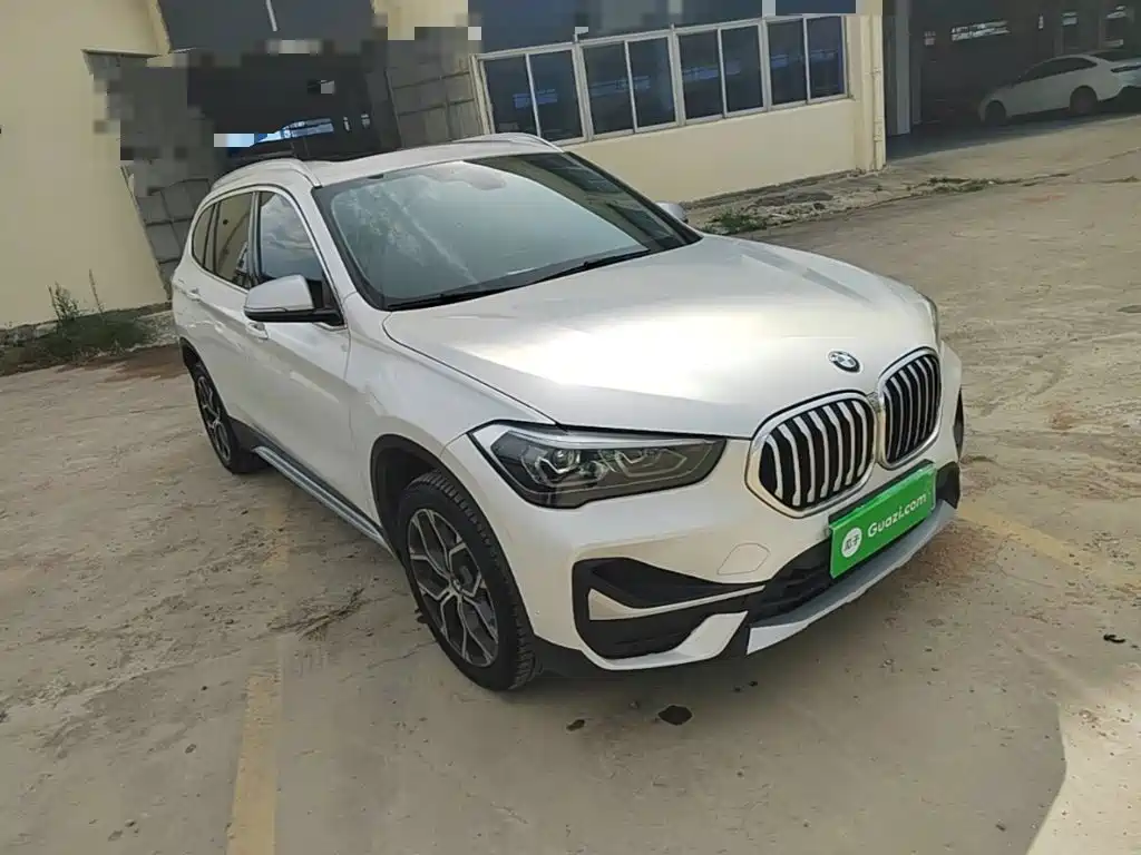 Фото 4 - BMW X1