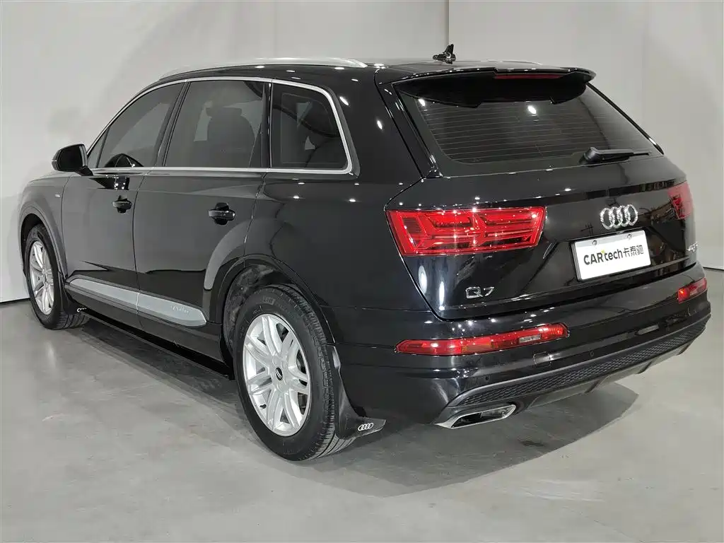 Audi Q7 2019 45 TFSI Comfort фото 17