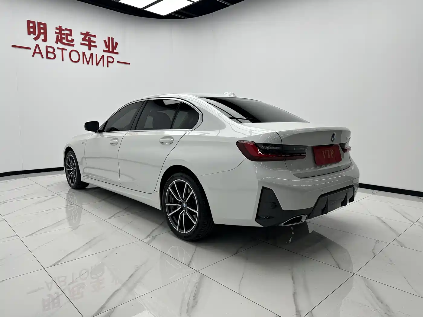 BMW 3 Series 2023 320Li M Sport Package фото 8