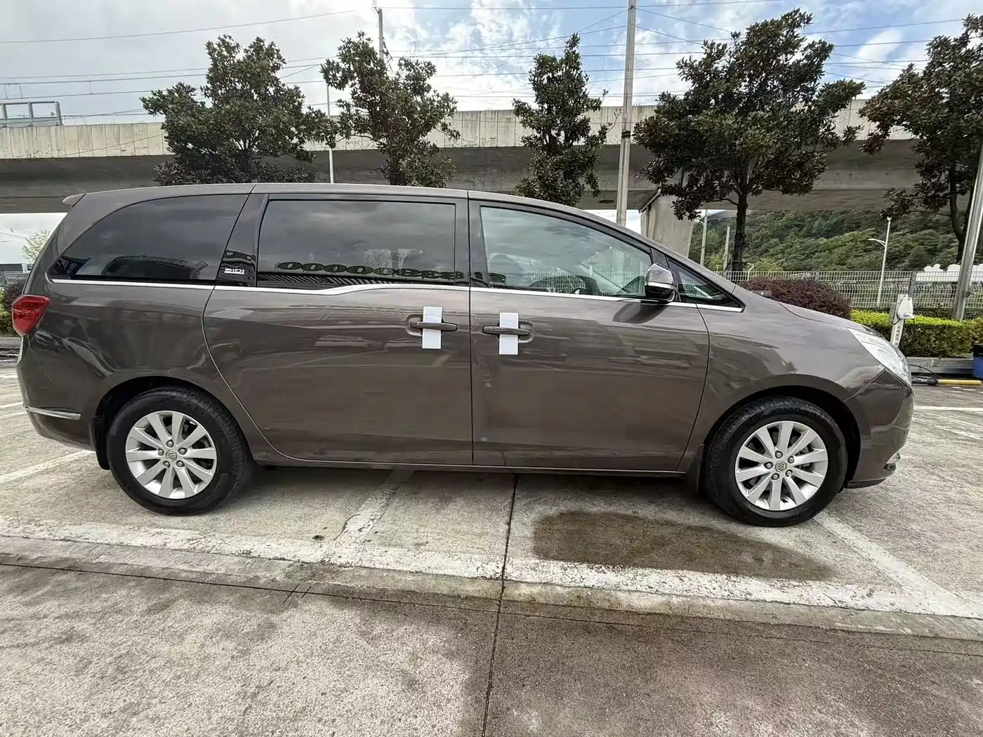 Buick GL8 2014 2.4L CT Luxury Business Comfort фото 6