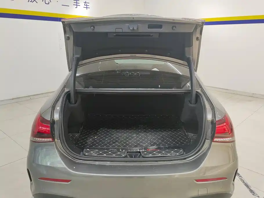 Фото 4 - Mercedes-Benz A-Class