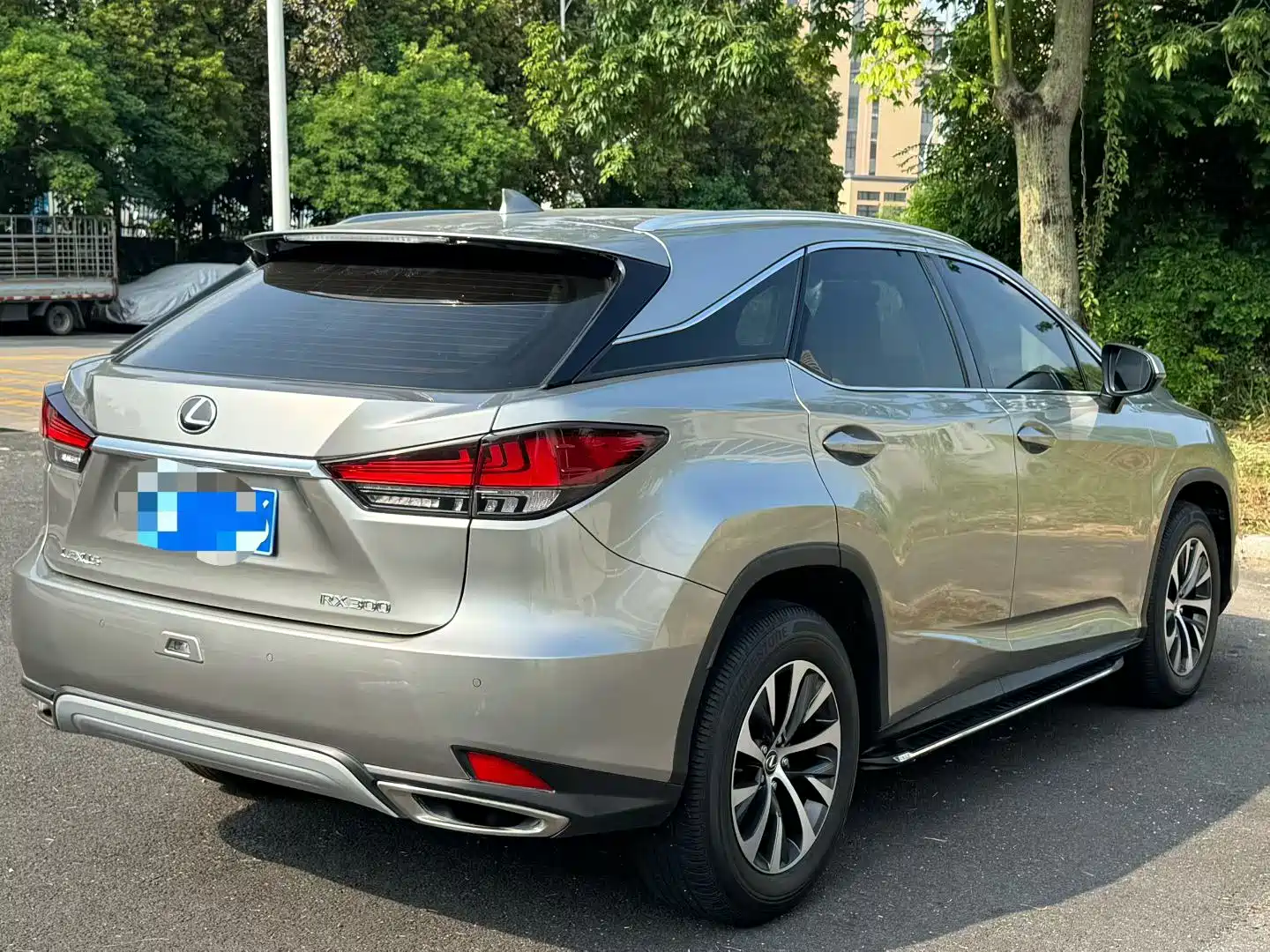 Фото 9 - Lexus RX