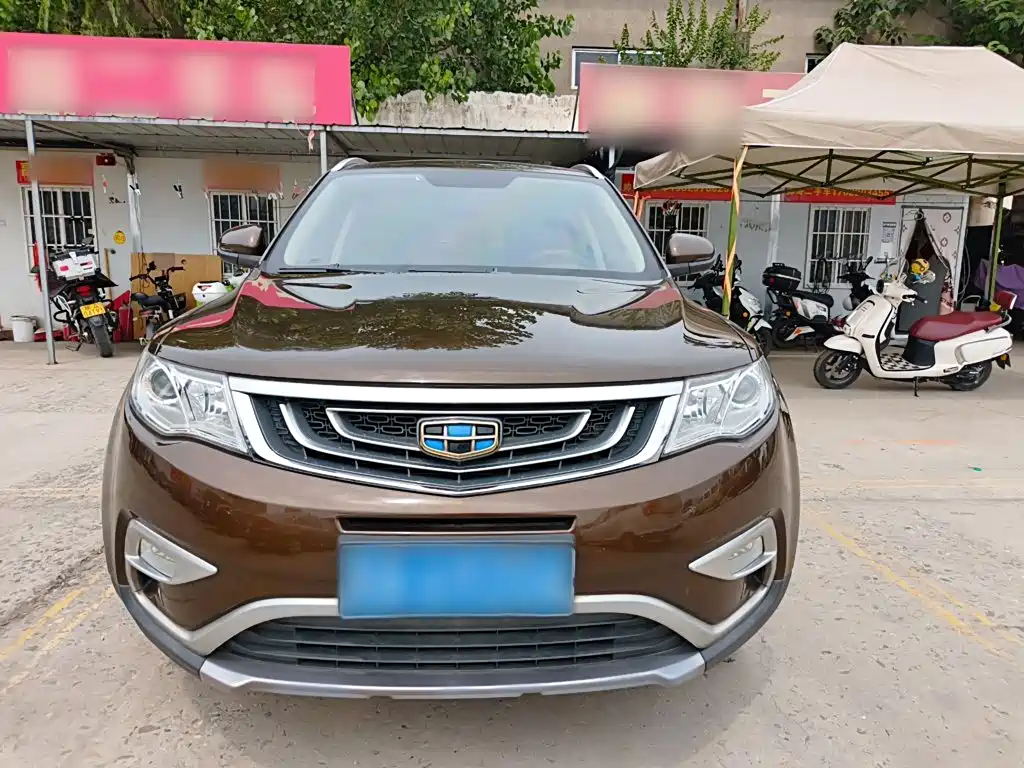 Фото 23 - Geely Atlas