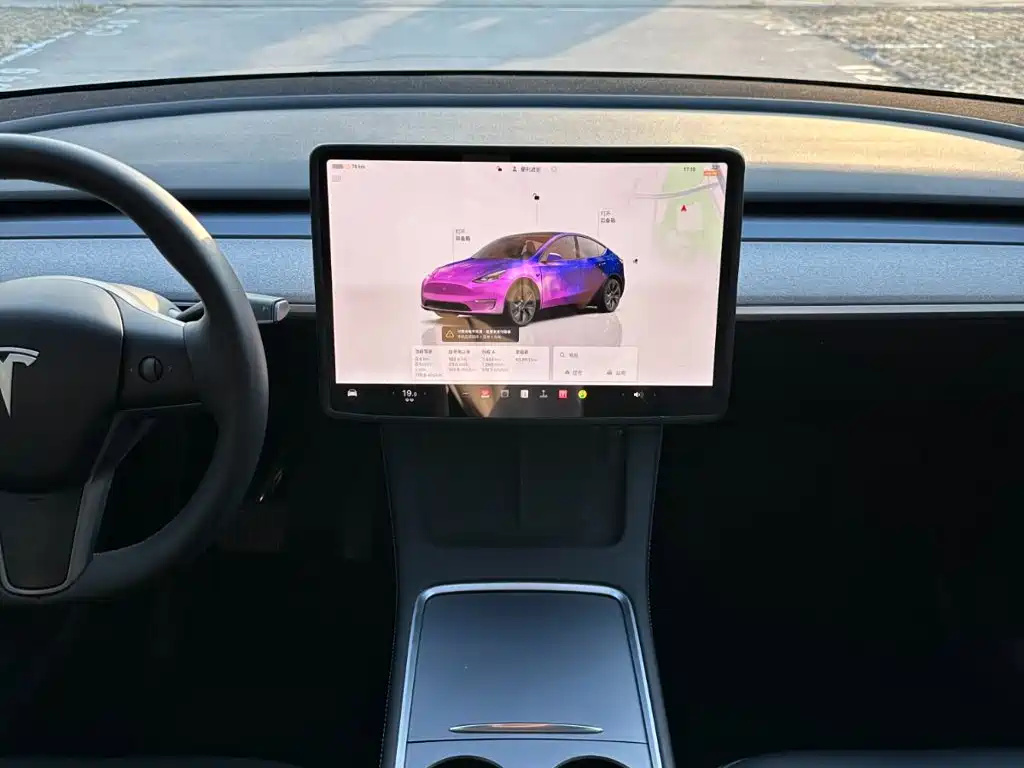 Фото 19 - Tesla Model Y