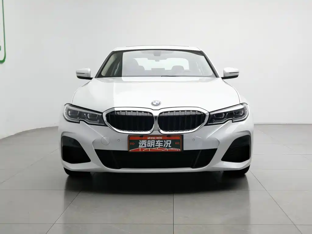Photo 3 - BMW 3 Series