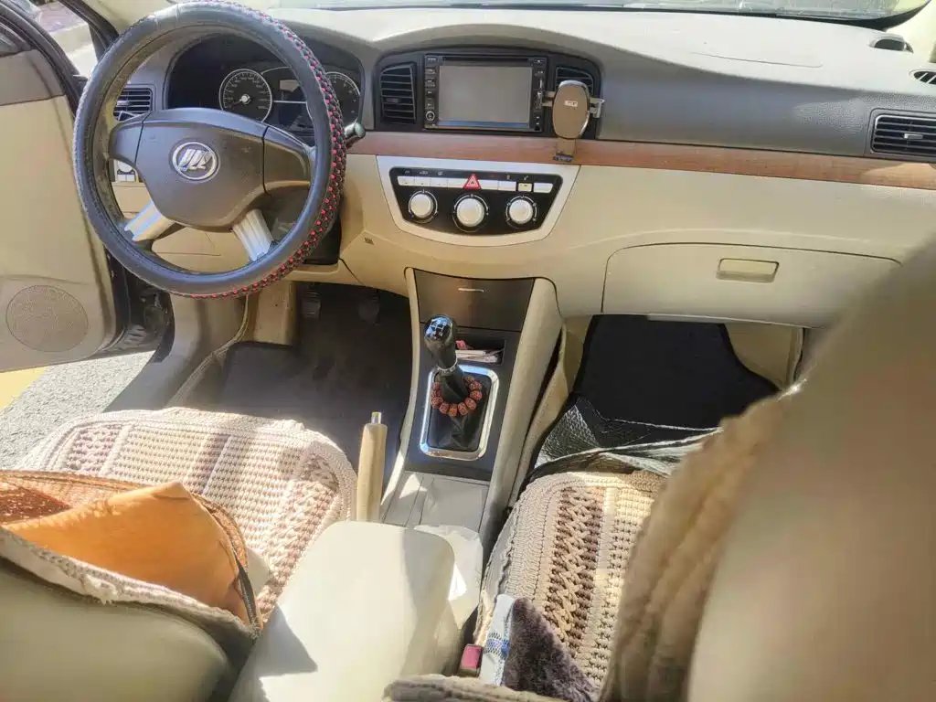 Lifan 620 2013 2012 1.5L Manual Comfort A